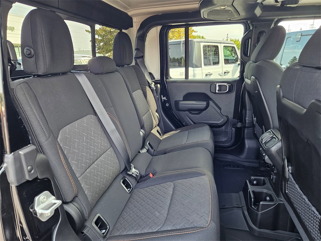 2025 Jeep Gladiator Mojave photo 29