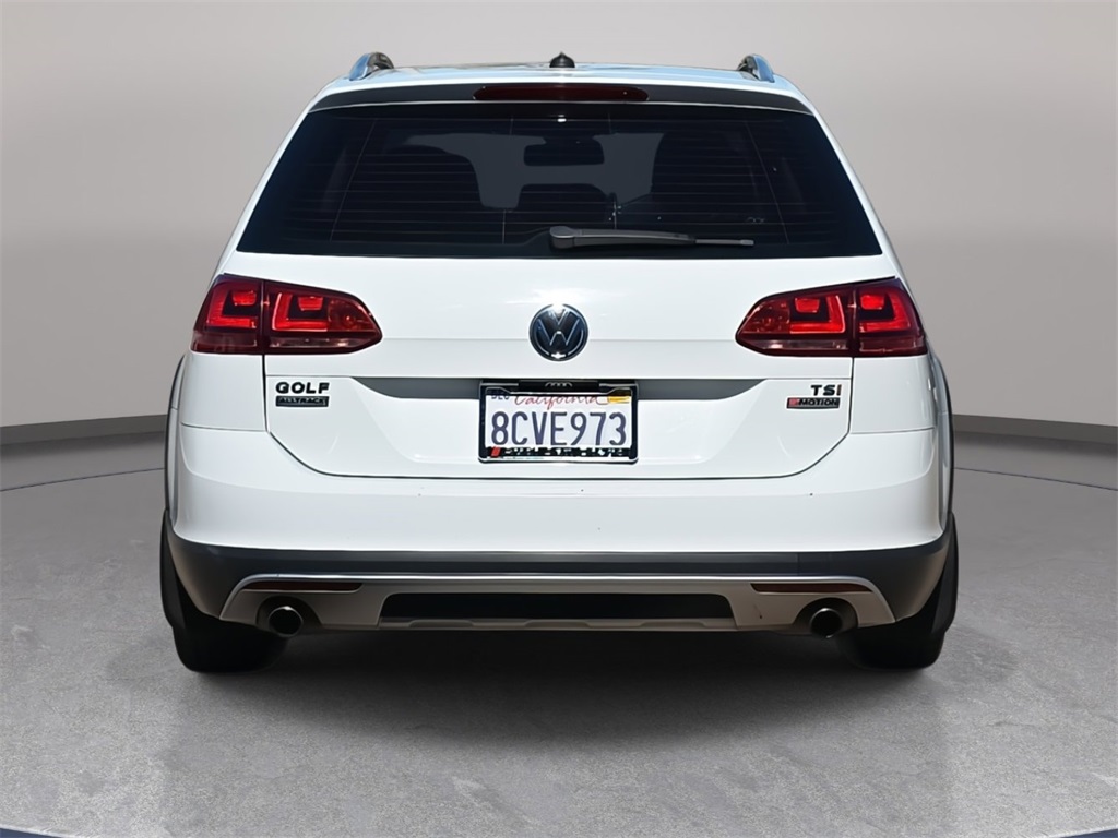 2017 Volkswagen Golf Alltrack TSI SE 4Motion photo 4