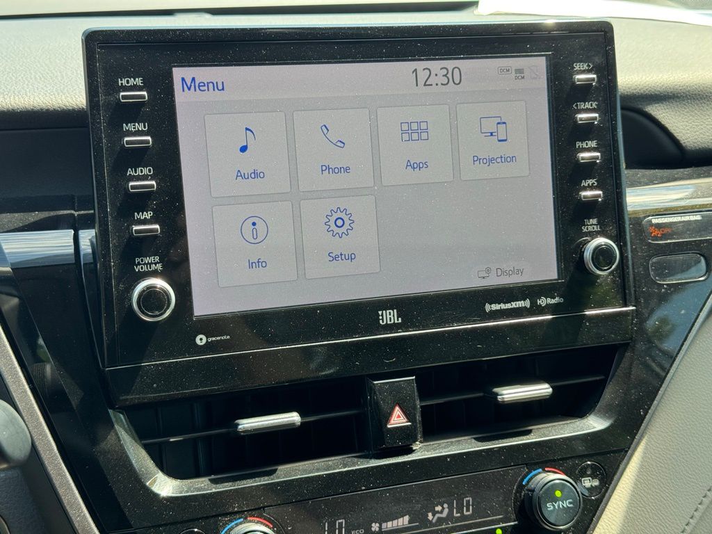 2023 Toyota Camry XLE V6 photo 27