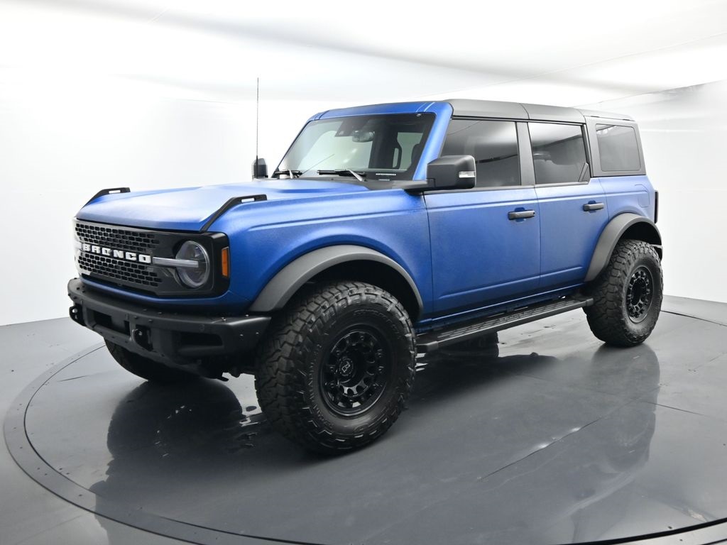 2024 Ford Bronco 4-Door Wildtrak's photo