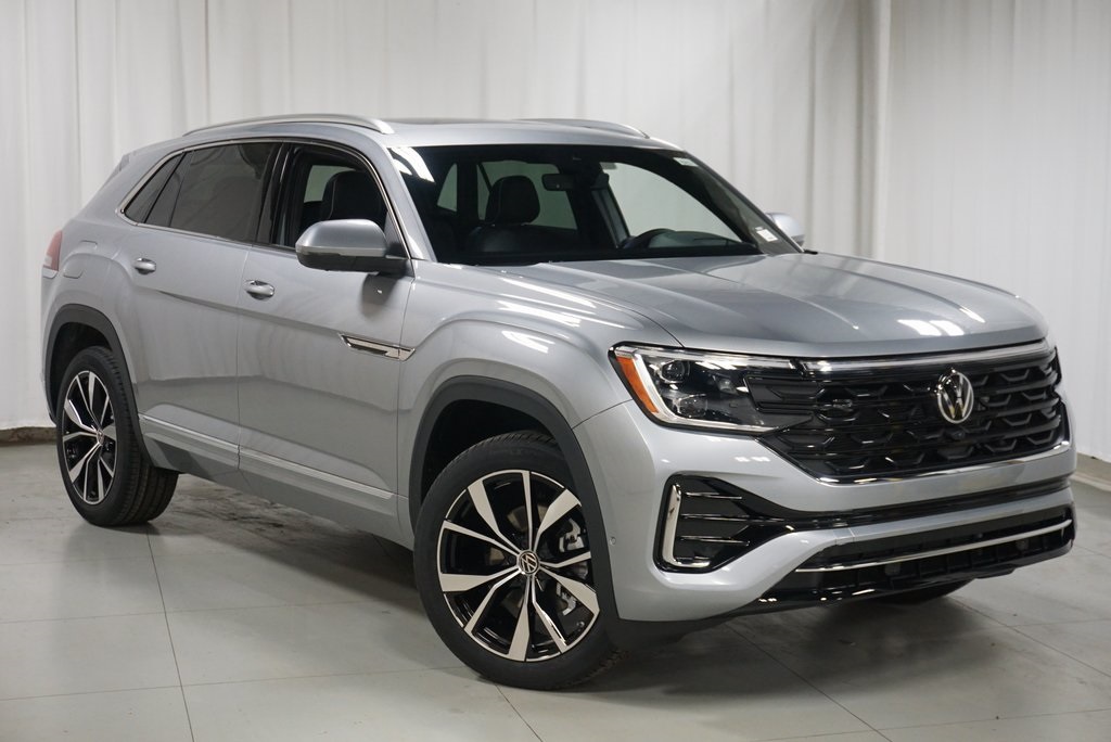 2025 Volkswagen Atlas Cross Sport SEL Premium R-Line photo 2