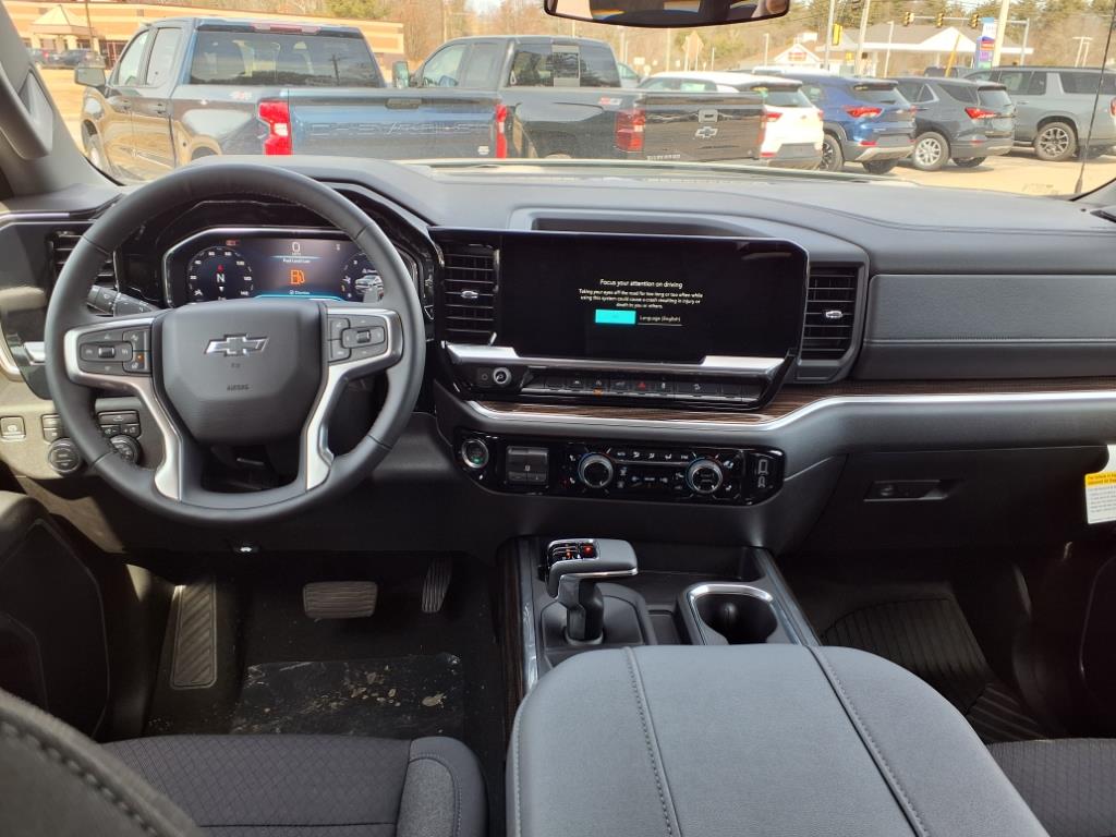 2025 Chevrolet Silverado 1500 RST photo 13