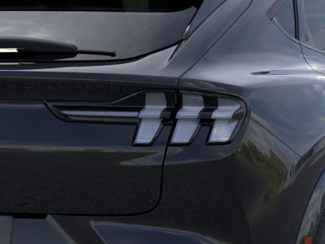 2025 Ford Mustang Mach-E GT photo 13
