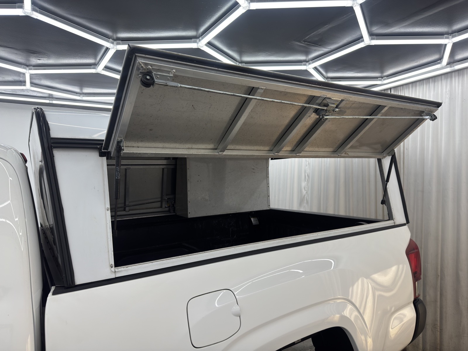 2021 Toyota Tacoma SR Access Cab photo 6