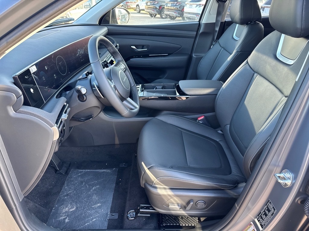 2025 Hyundai Tucson Limited photo 5