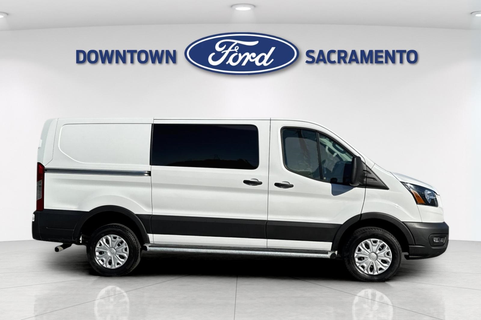 2024 Ford Transit photo 3