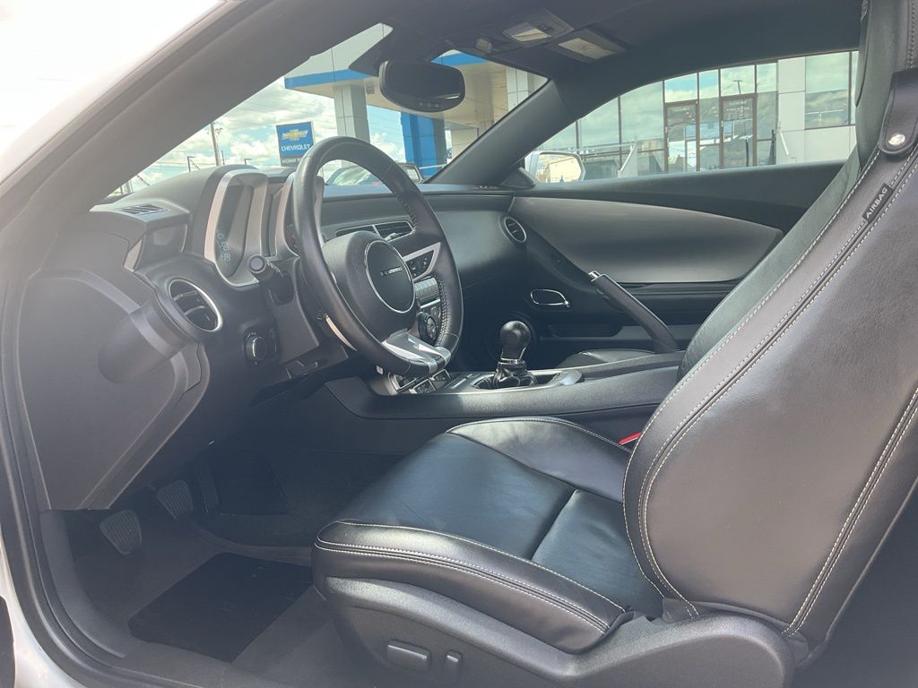 2010 Chevrolet Camaro 2SS photo 2