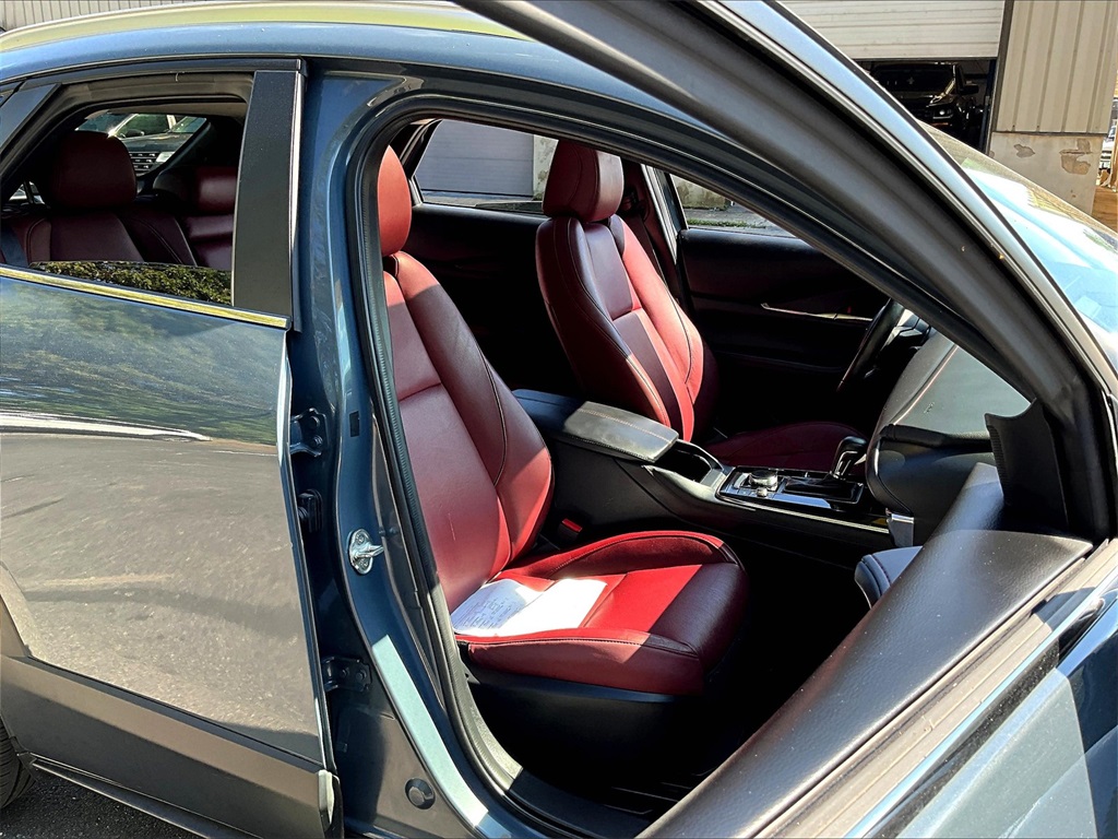 2024 Mazda CX-30 2.5 S Carbon photo 11