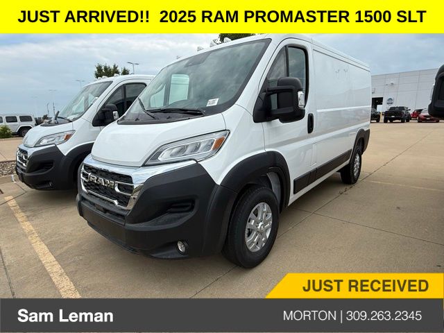 2025 Ram ProMaster 1500 SLT Cargo Van photo 3