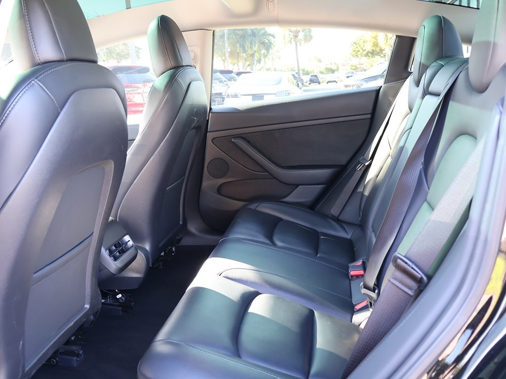 2022 Tesla Model 3 photo 33