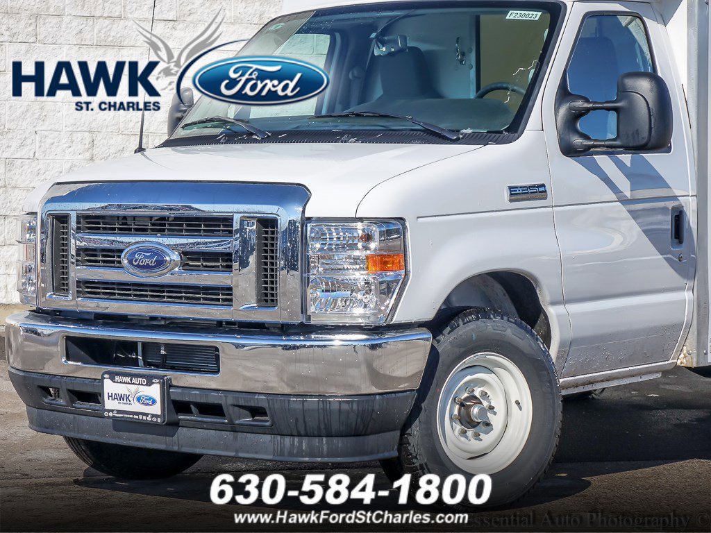 2023 Ford E-350 photo 2