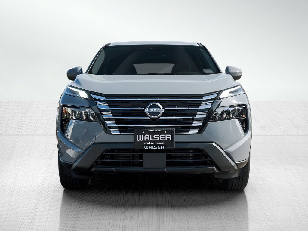 2026 Nissan Rogue SV photo 2