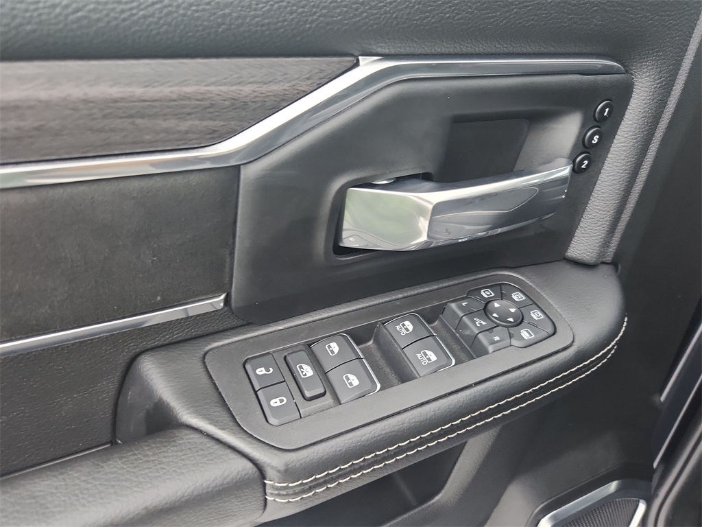 2025 Ram 2500 Laramie photo 20