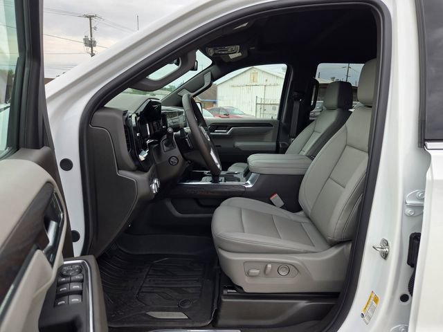 2026 Gmc Sierra 1500 SLT photo 2