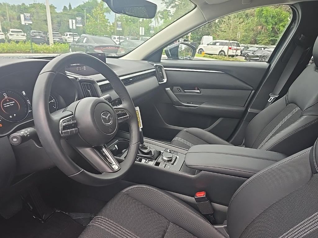 2025 Mazda CX-50 2.5 Select photo 27