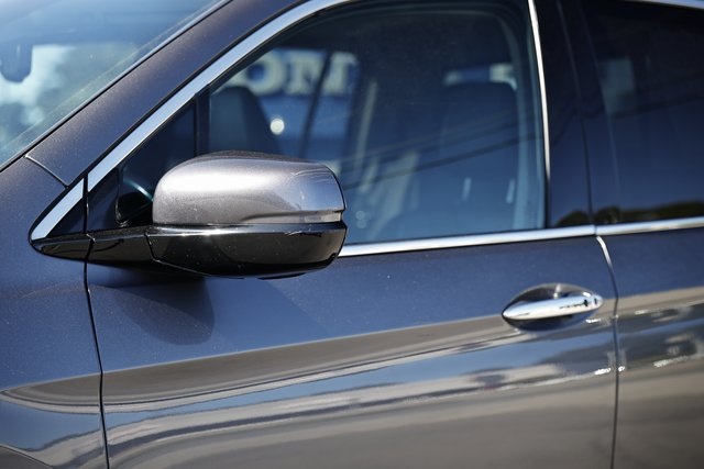 2019 Honda Ridgeline RTL-E photo 2