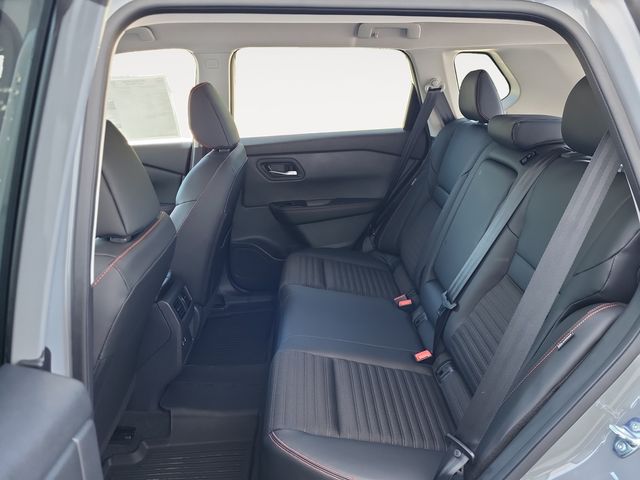 2026 Nissan Rogue SV photo 19