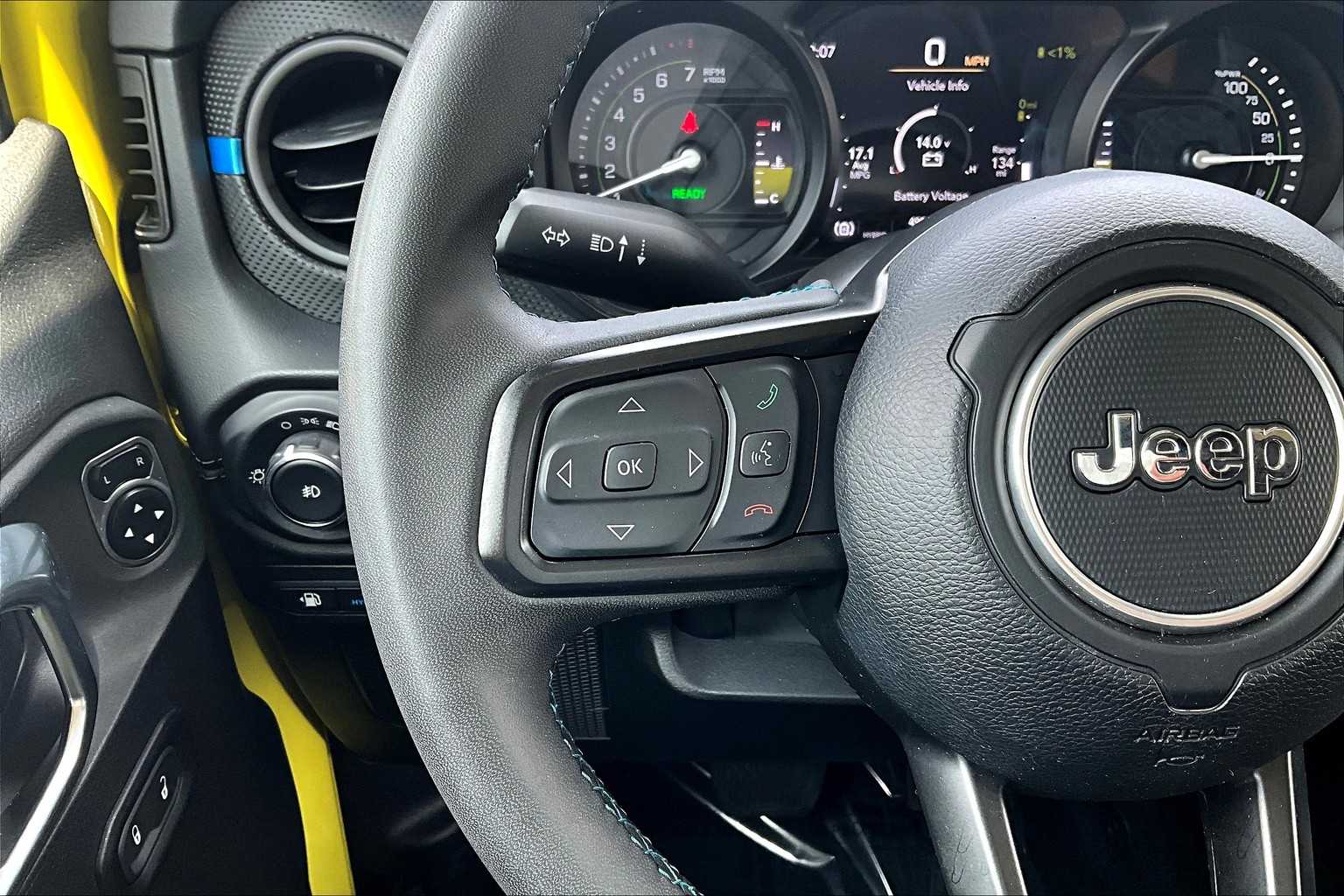 2024 Jeep Wrangler 4xe Rubicon photo 21