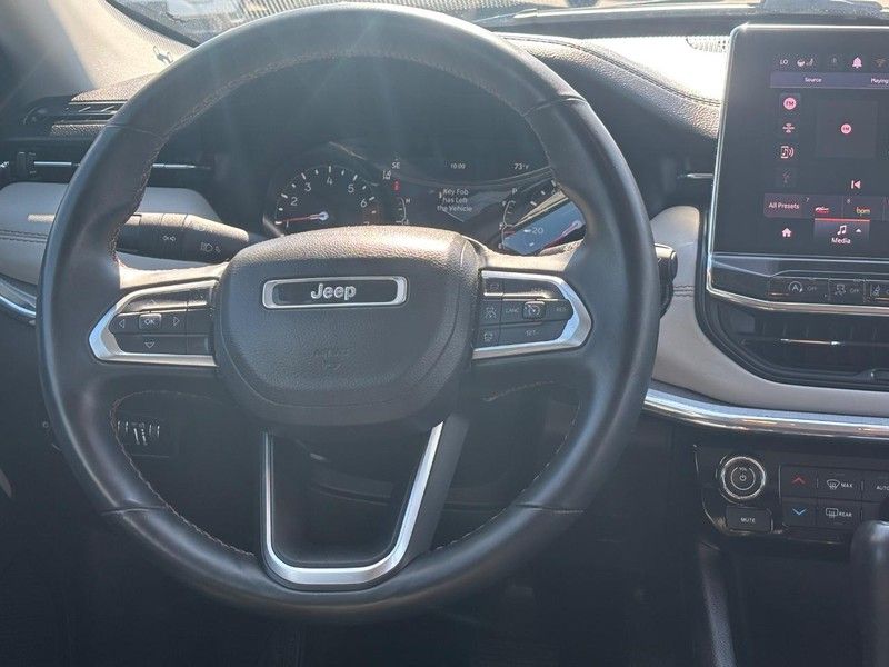 2022 Jeep Compass Limited photo 14