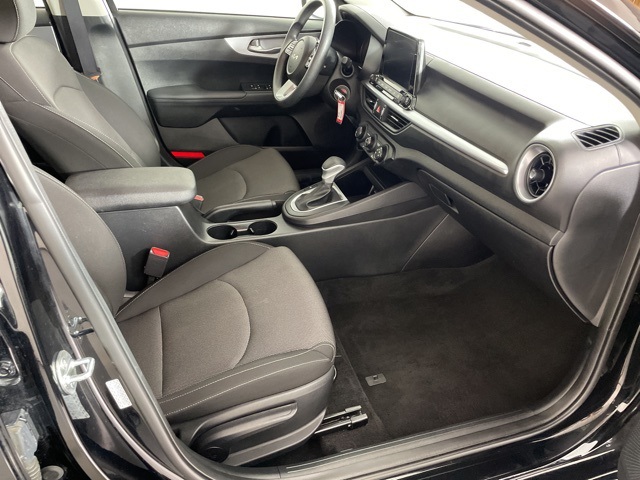 2024 Kia Forte LXS photo 36