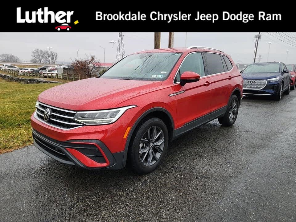 2022 Volkswagen Tiguan SE's photo