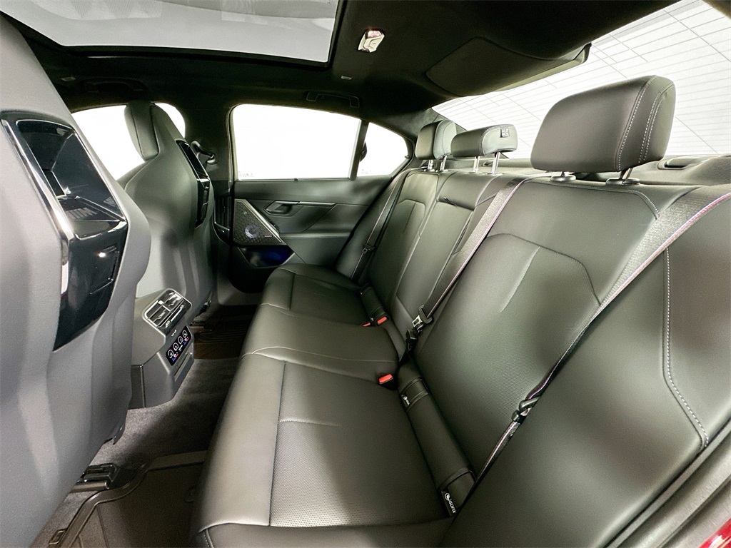 2026 Bmw M5 5 photo 23