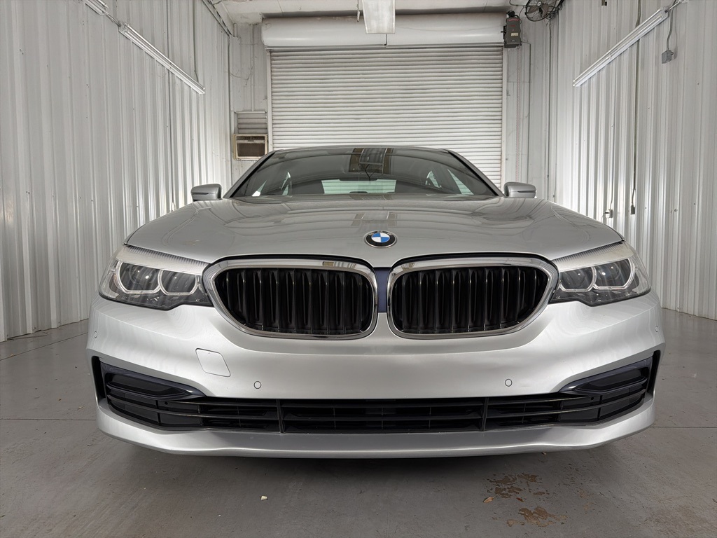 2019 Bmw 530i Sedan photo 2