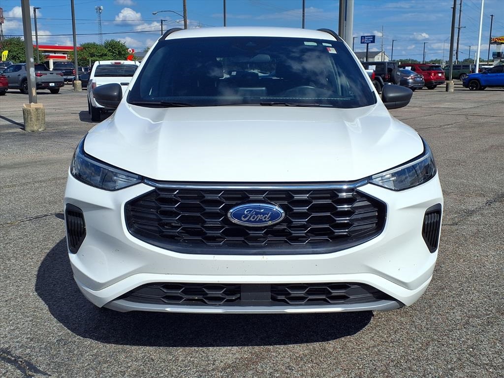 2024 Ford Escape ST-Line photo 19