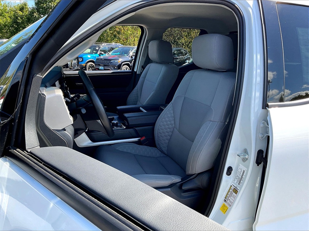 2023 Toyota Tundra SR5 photo 9