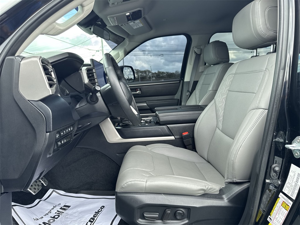 2024 Toyota Tundra SR5 photo 17