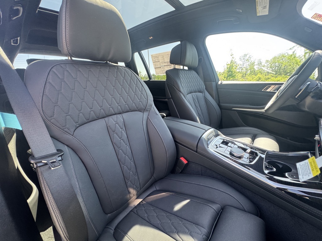 2026 Bmw X7 M60i photo 28
