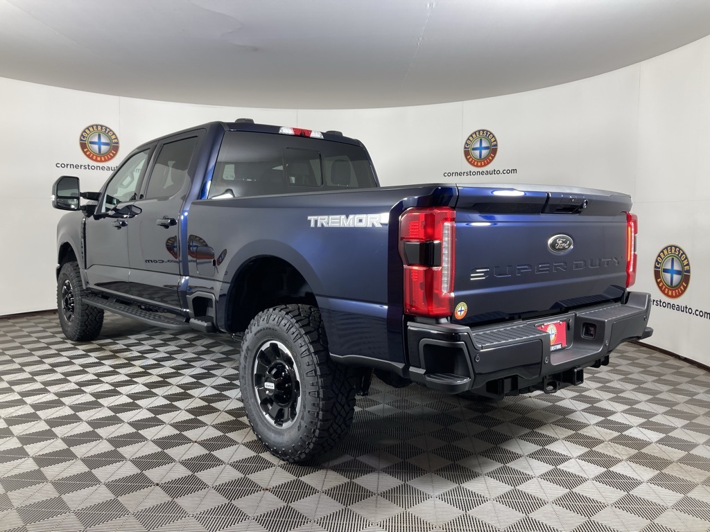 2025 Ford F-350 photo 13