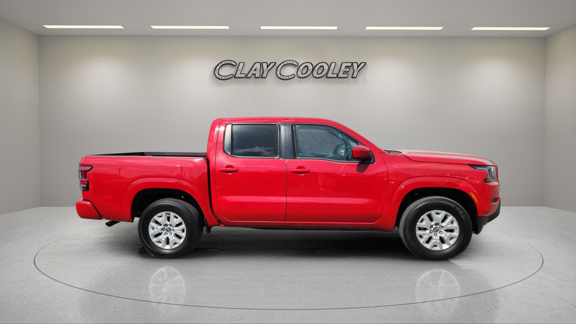 2022 Nissan Frontier SV photo 2