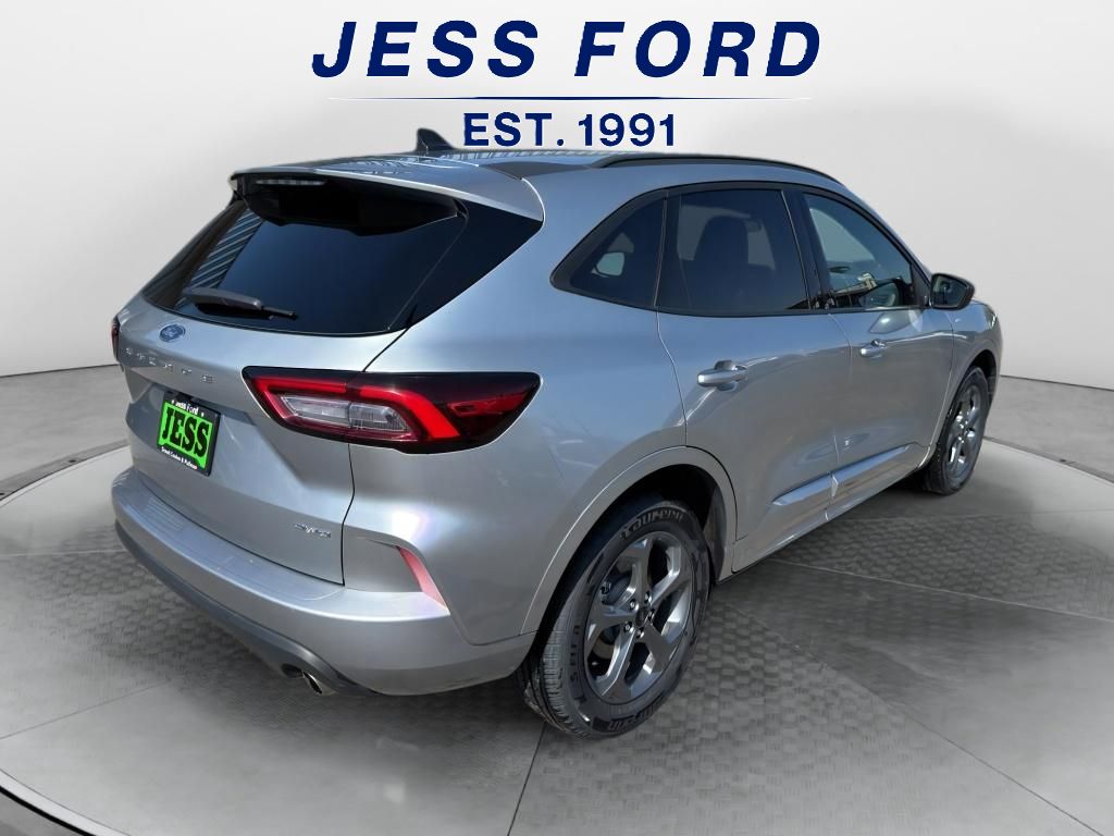 2023 Ford Escape ST-Line photo 5