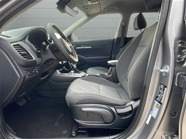 2023 Kia Seltos LX photo 35