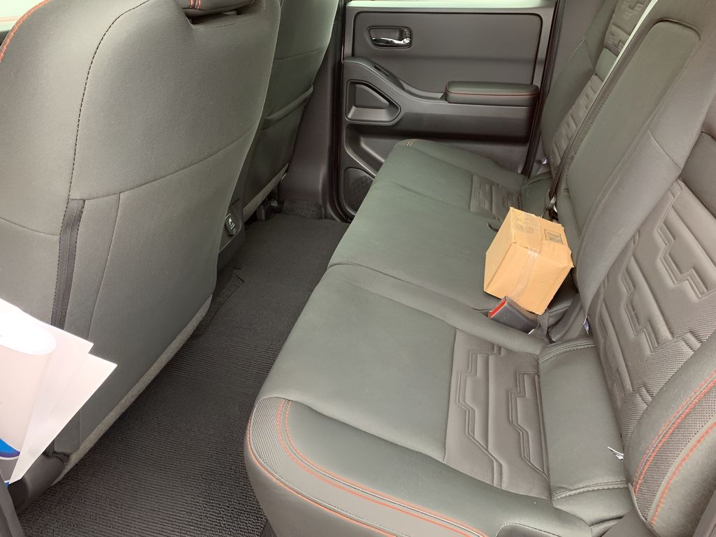 2025 Nissan Frontier PRO-4X photo 15