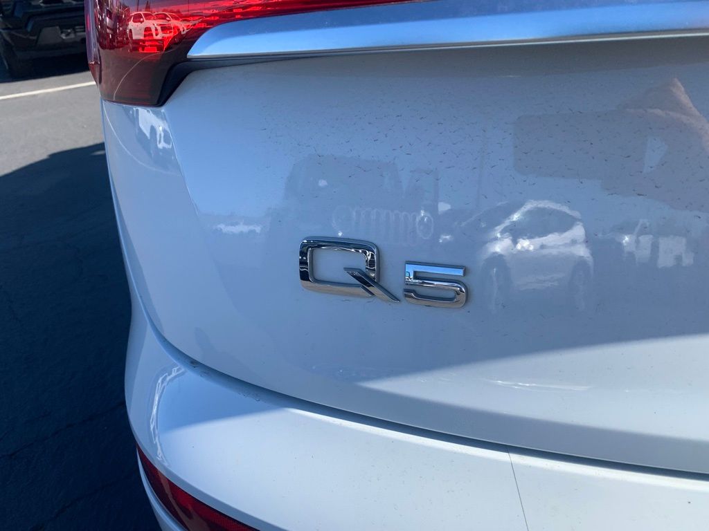 2021 Audi Q5 Premium 45 TFSI photo 5