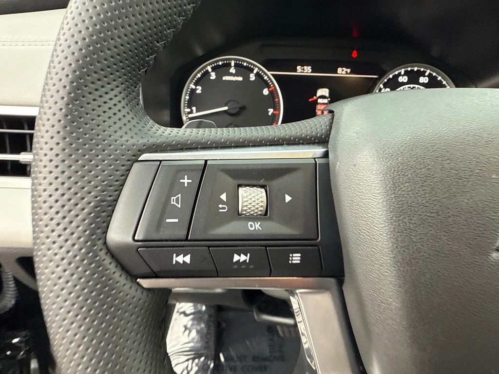 2025 Mitsubishi Outlander SE photo 34
