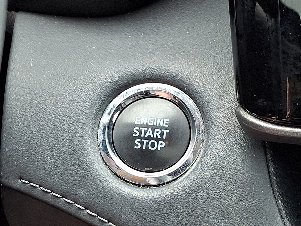 2022 Toyota Highlander XLE photo 24