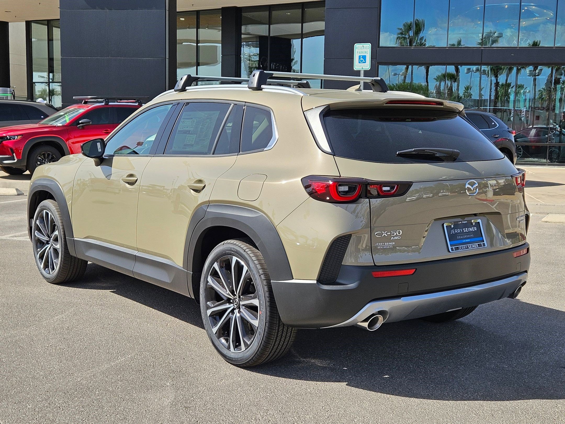 2025 Mazda CX-50 Premium photo 3