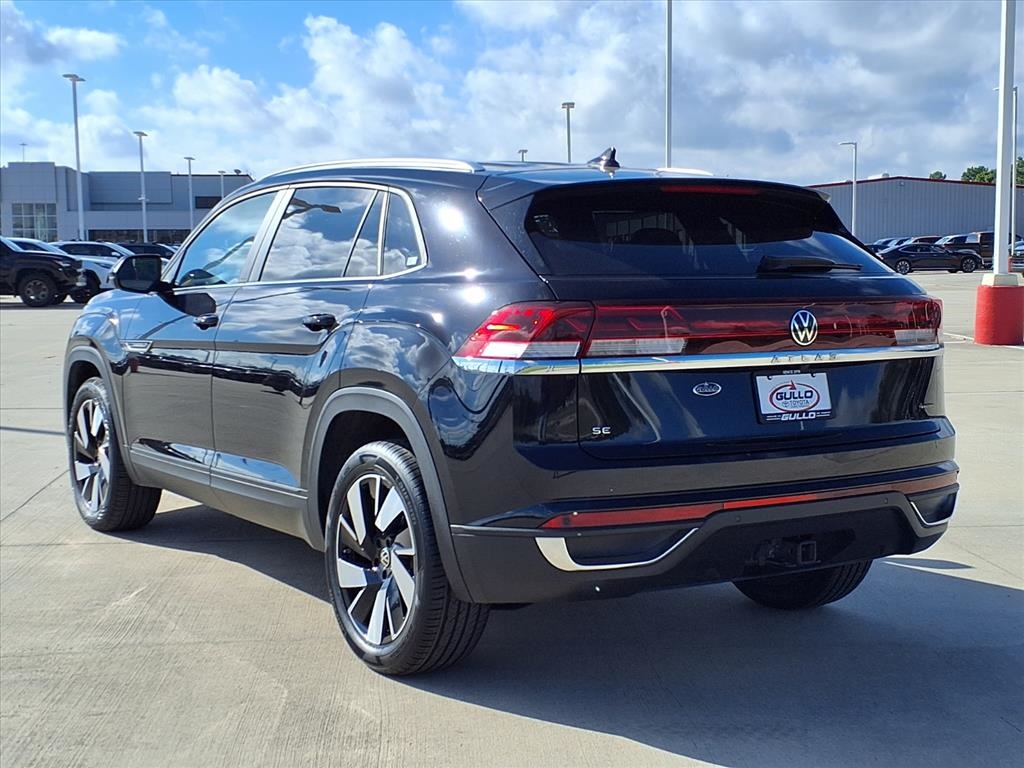 2024 Volkswagen Atlas Cross Sport SE Technology photo 2