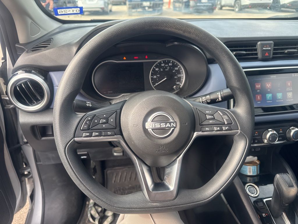 2024 Nissan Versa 1.6 SV photo 6