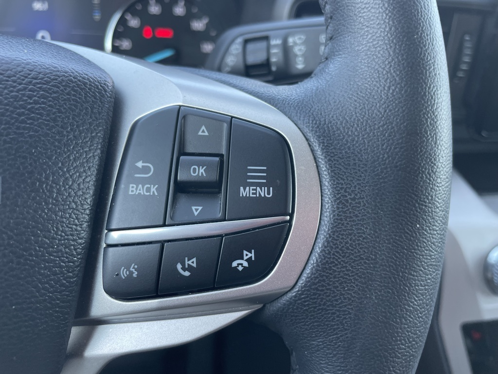 2024 Ford Explorer XLT photo 8