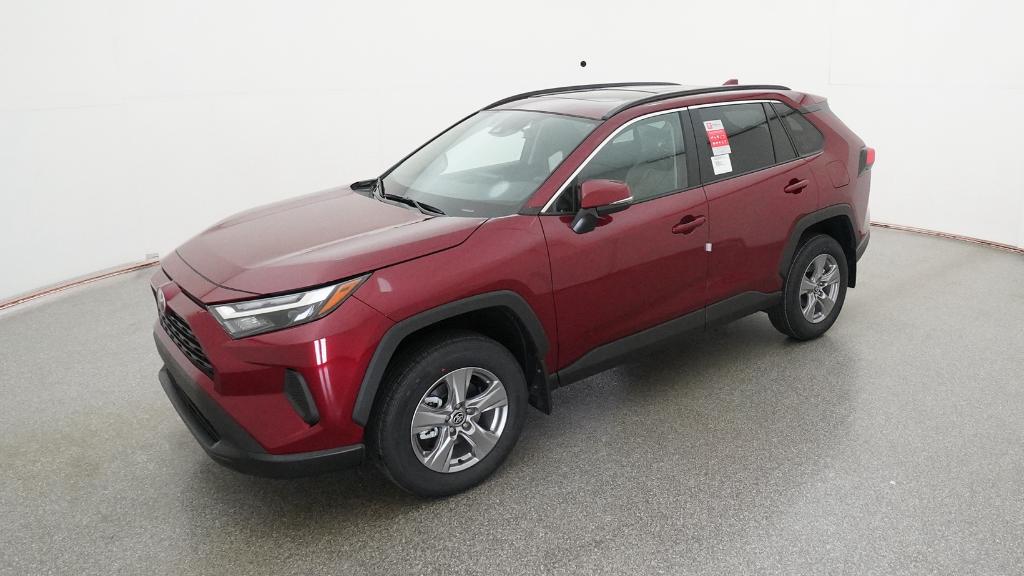 2025 Toyota RAV4 XLE's photo