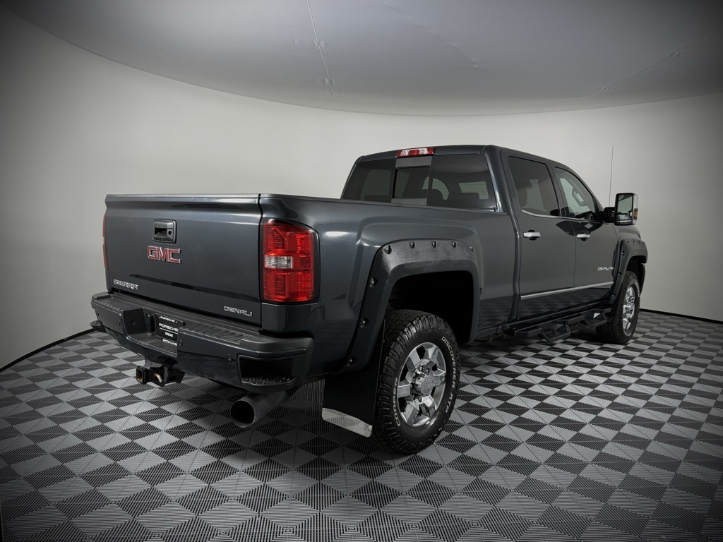 2019 Gmc Sierra HD Denali photo 11