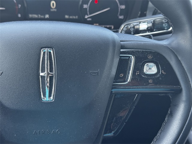 2022 Lincoln Corsair Standard photo 23