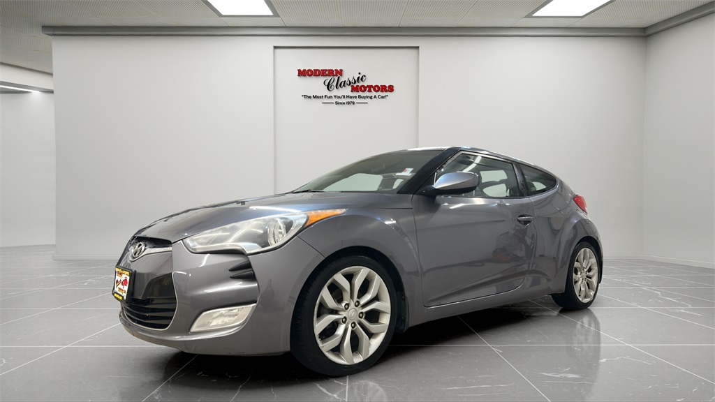 2013 Hyundai Veloster Base's photo