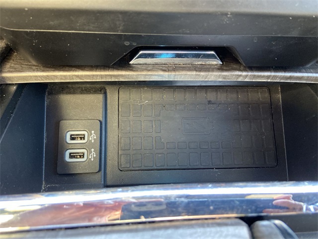 2018 Ford Expedition Limited photo 13