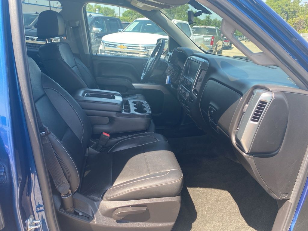 2018 Chevrolet Silverado 1500 LT photo 16