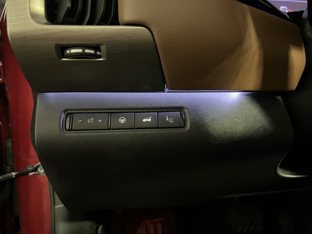 2022 Nissan Pathfinder Platinum photo 16